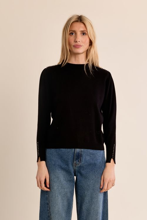 Straight sweater, beaded details