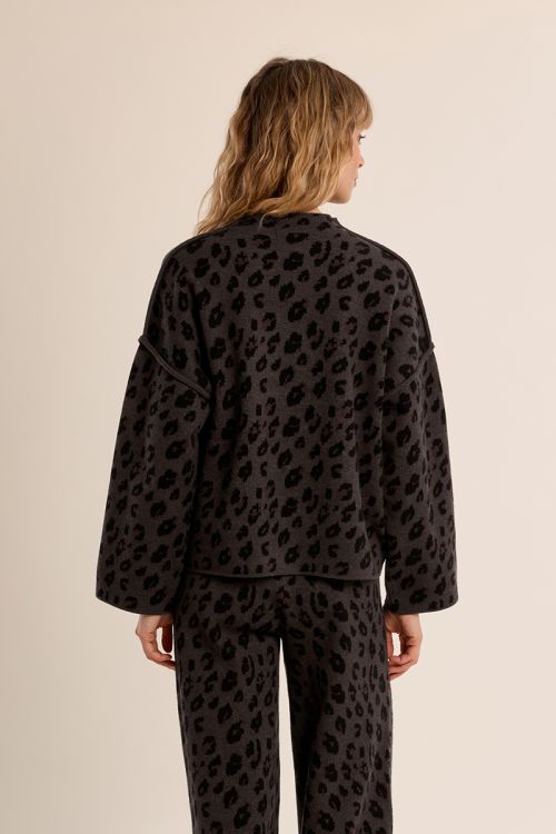 Wide sweater, leopard