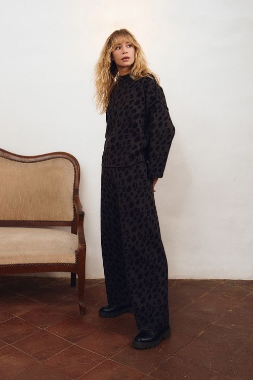 Knitted trousers, leopard