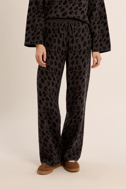 Knitted trousers, leopard