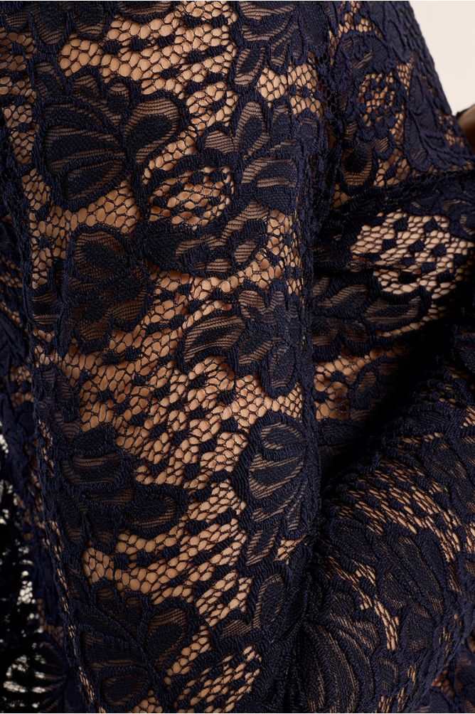 Sous-pull en dentelle