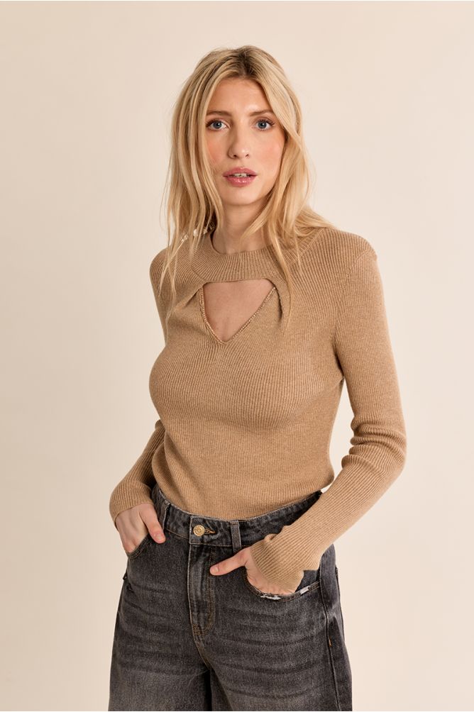 Pull en maille côtelée avec ouverture
