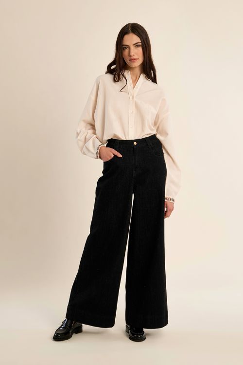Pantalón vaquero perneras anchas