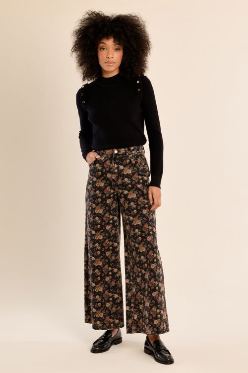 Pantalón vaquero con estampado