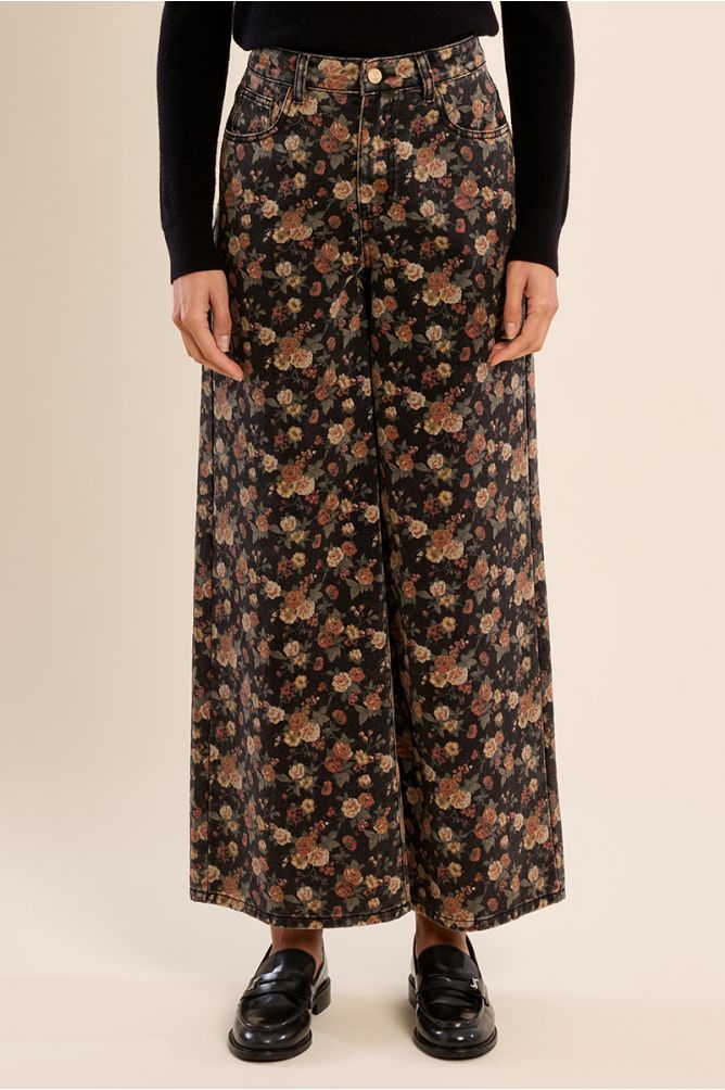 Floral denim, made of cotton