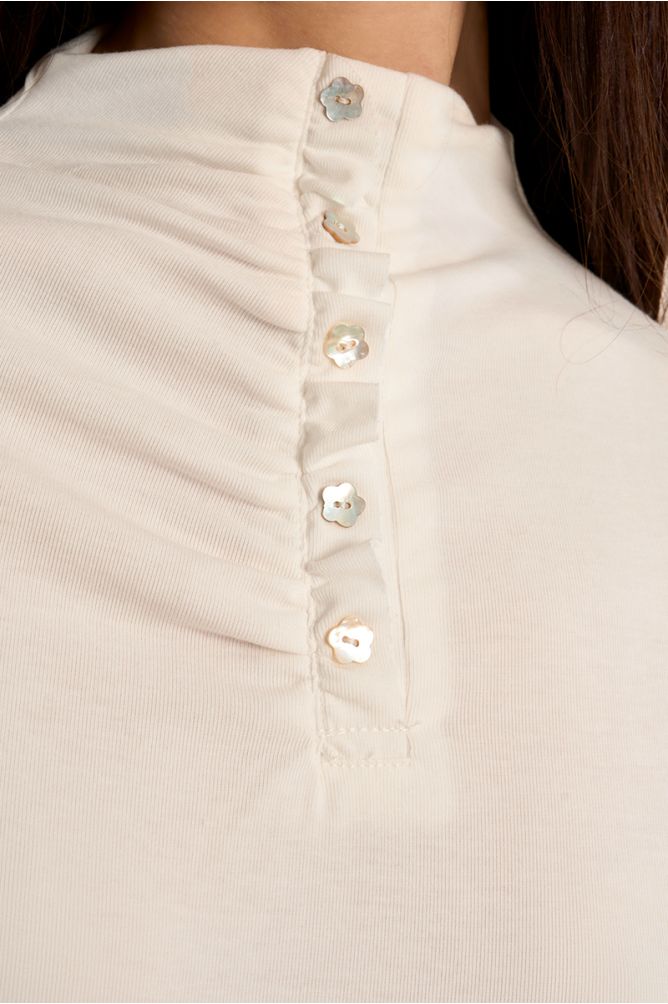 Fancy collar under-sweater