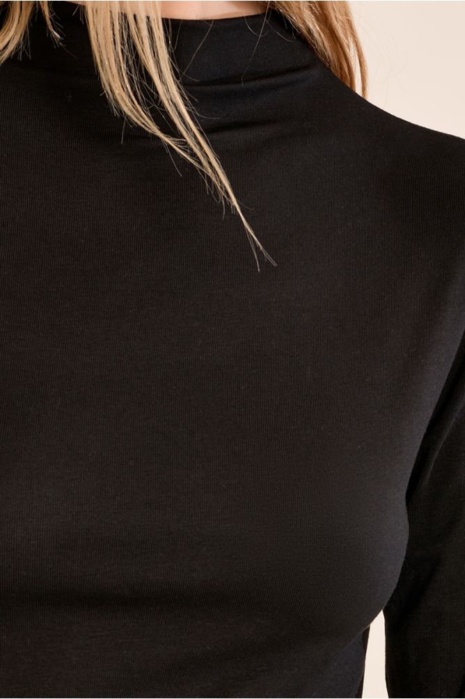 Thin undershirt