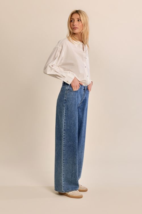 Pantalón vaquero detalle lunares