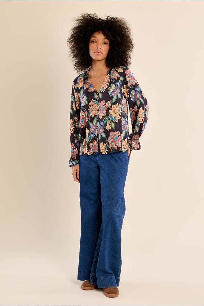 Straight blouse, floral pattern