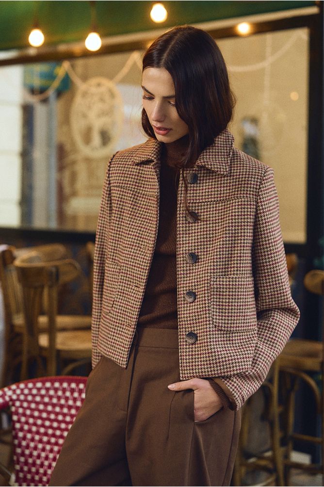 Straight buttoned jacket, houndstooth