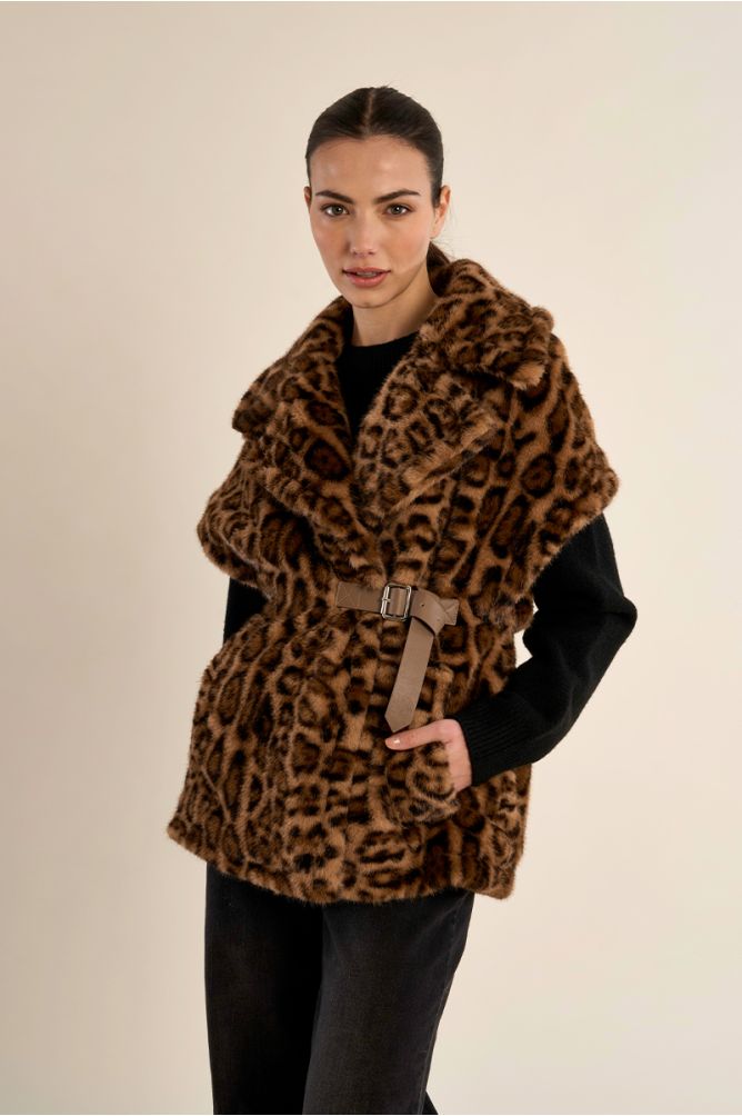 Giacca sciancrata in ecopelliccia con stampa animalier - Molly Bracken