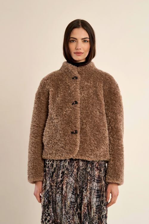 Short imitation sheepskin jacket