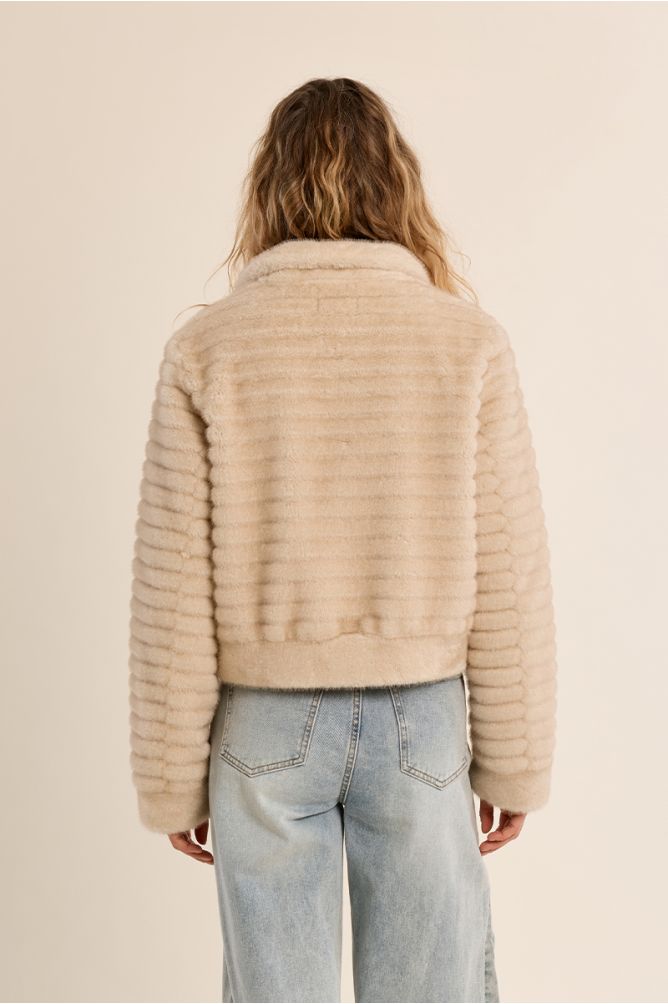 Veste zippée en fausse fourrure