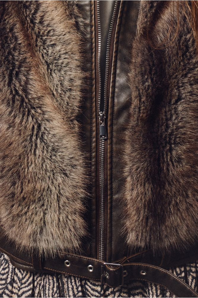Bi-material zipped jacket