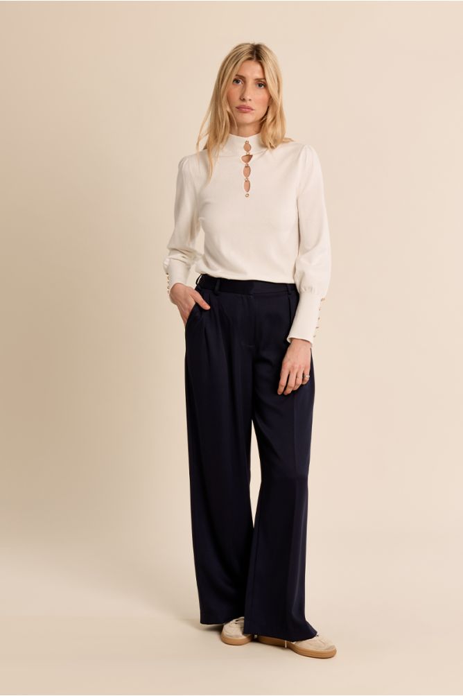 Pull décolleté fantaisie