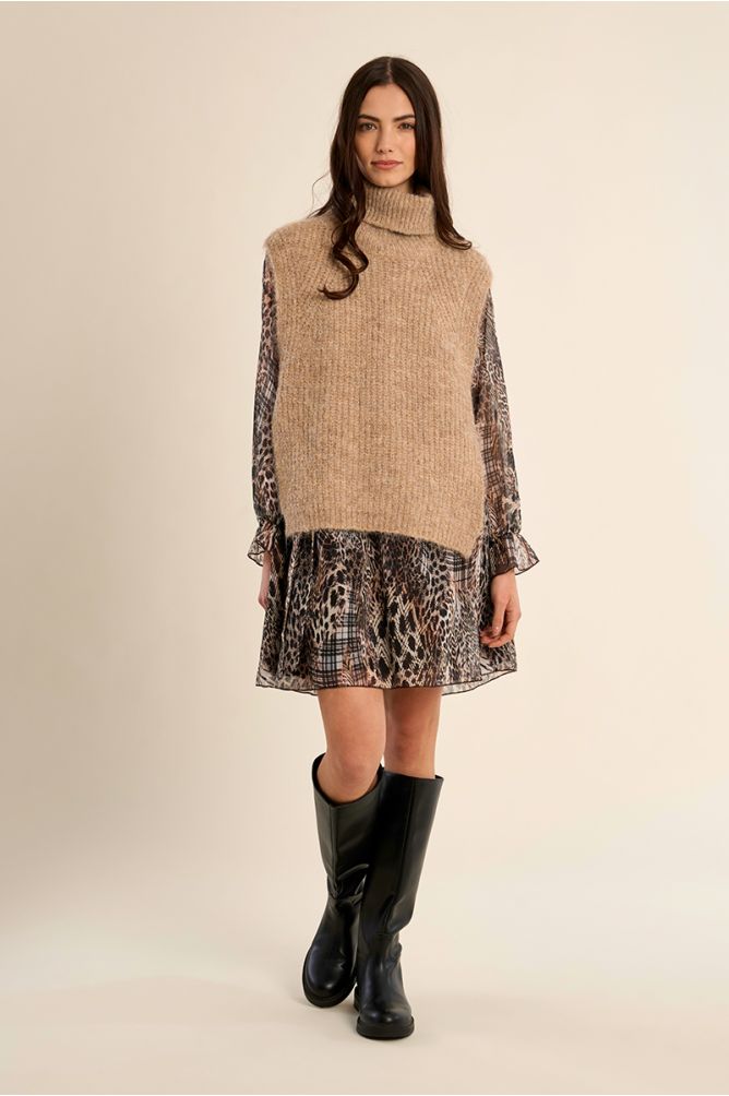 Pull col roulé en maille, sans manches