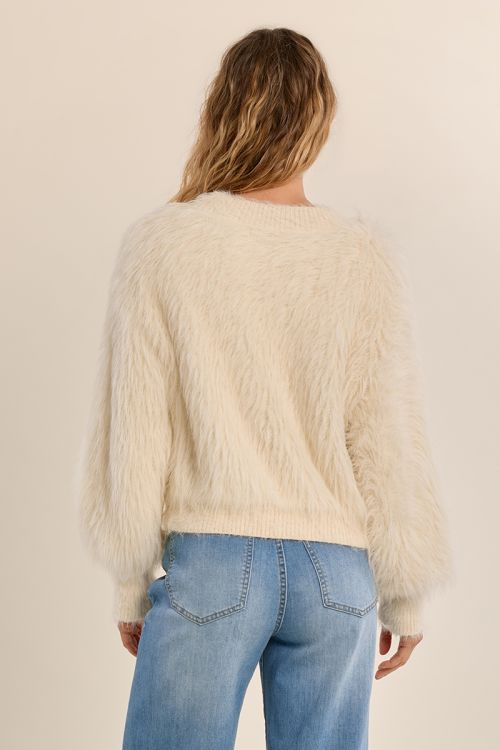 Straight, fluffy sweater