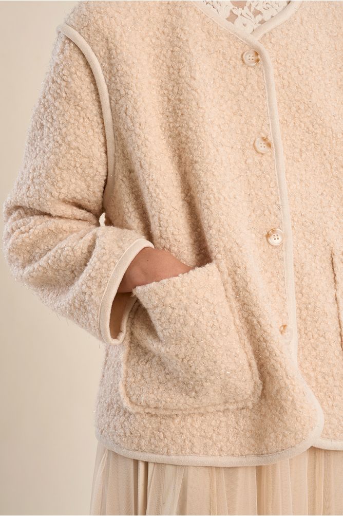 Textured jacket, with buttons