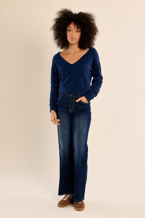 Fluffy sweater, V-neck