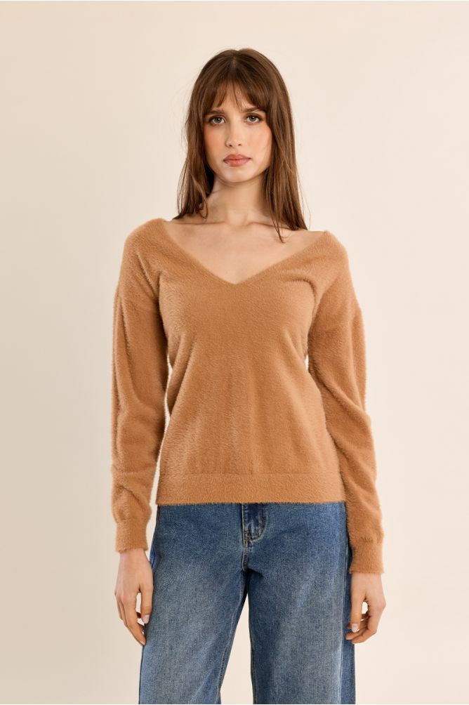 Fluffy sweater, V-neck