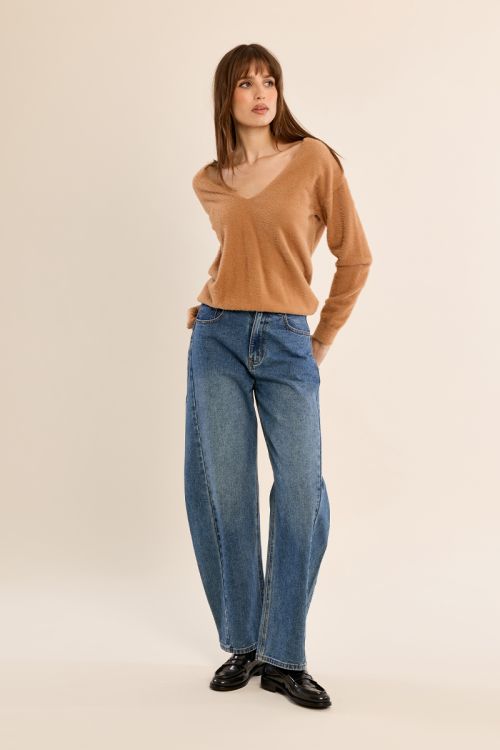 Fluffy sweater, V-neck