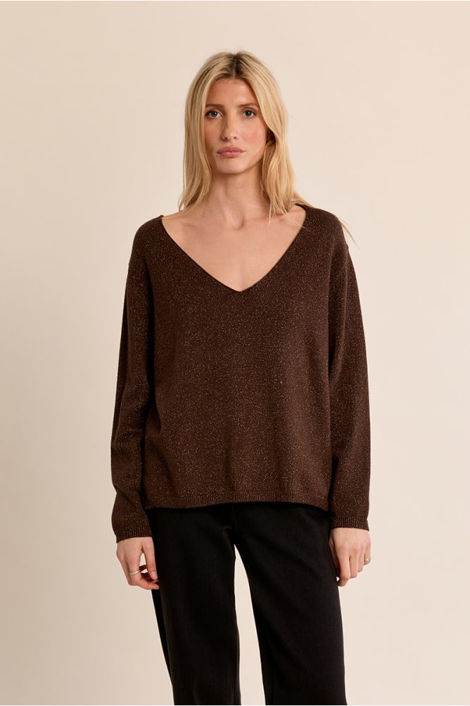 Thin sweater, V-neck