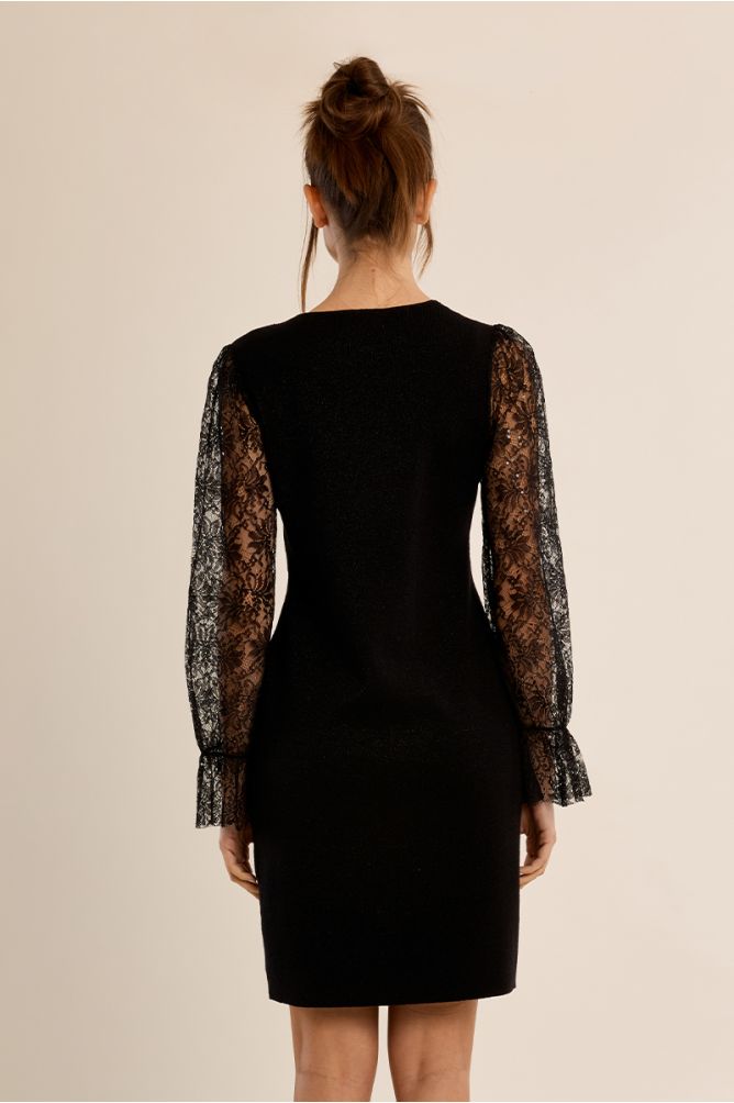 Robe manches en dentelle