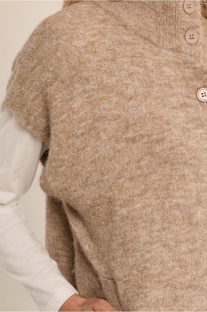 Sleeveless cardigan, stand-up collar