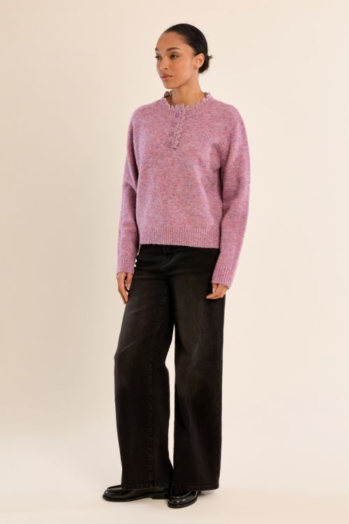 Pull en maille, col dentellé