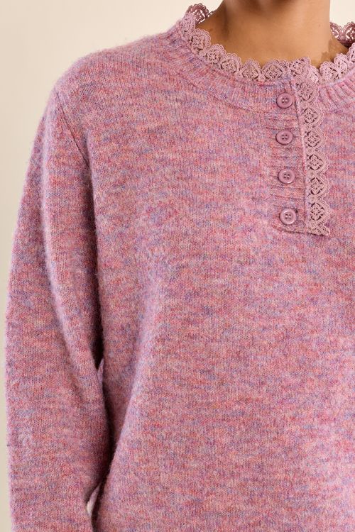 Pull en maille, col dentellé