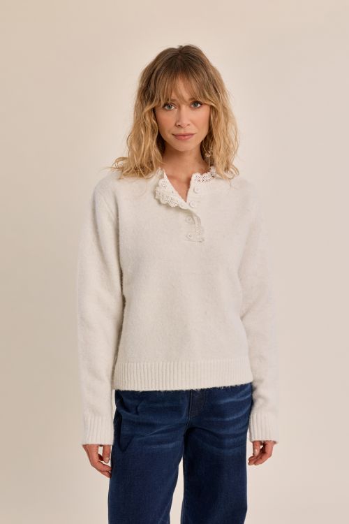 Knitted sweater, lace collar