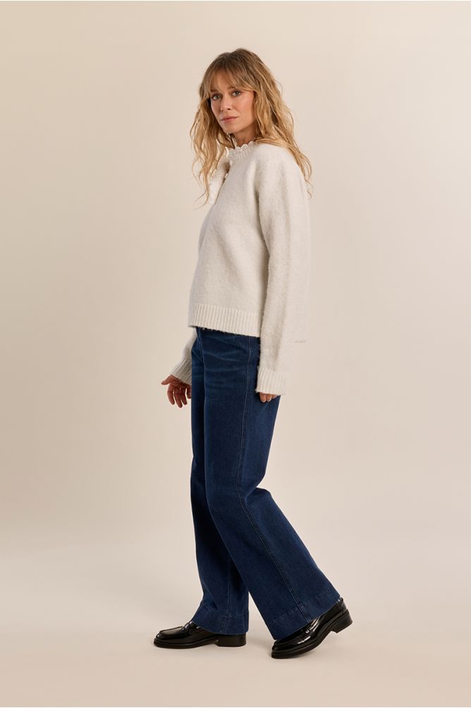 Knitted sweater, lace collar