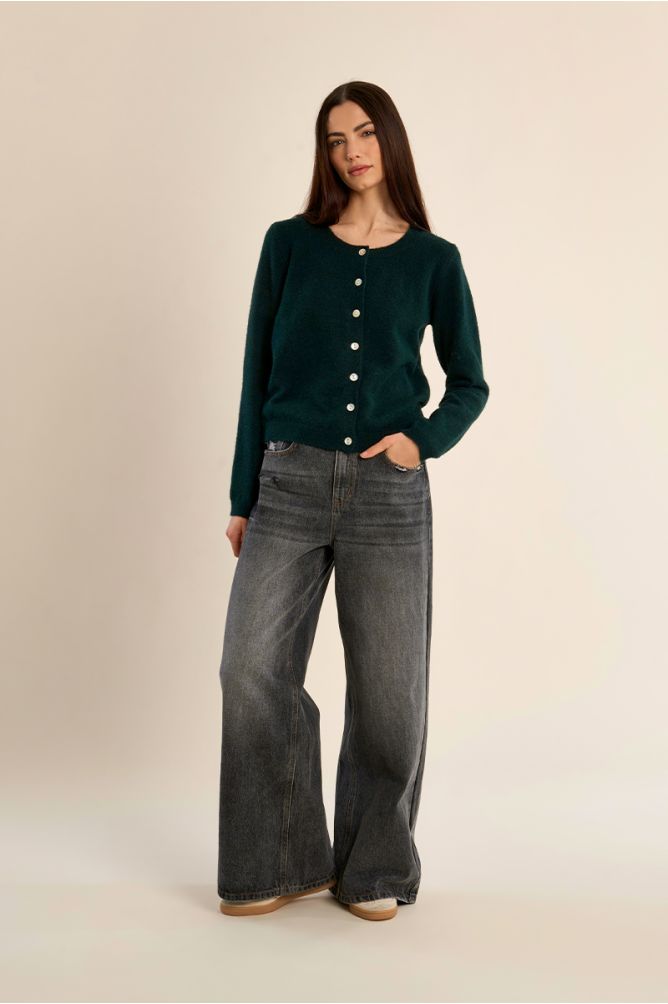 Knitted cardigan with round neck