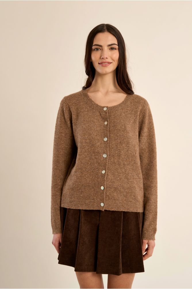 Knitted cardigan with round neck