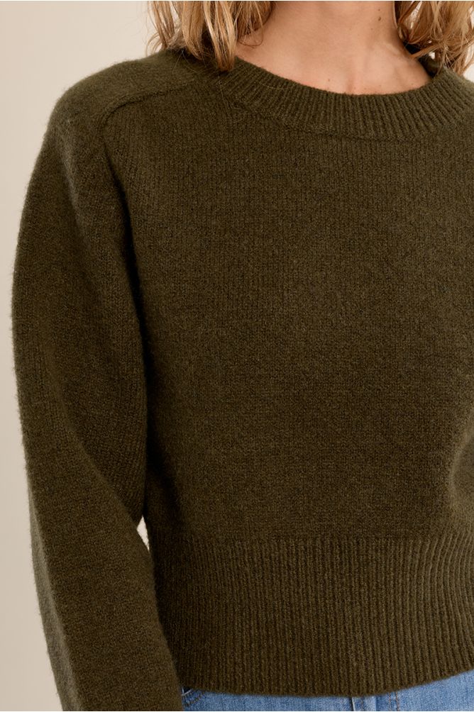Ribbed crop sweater