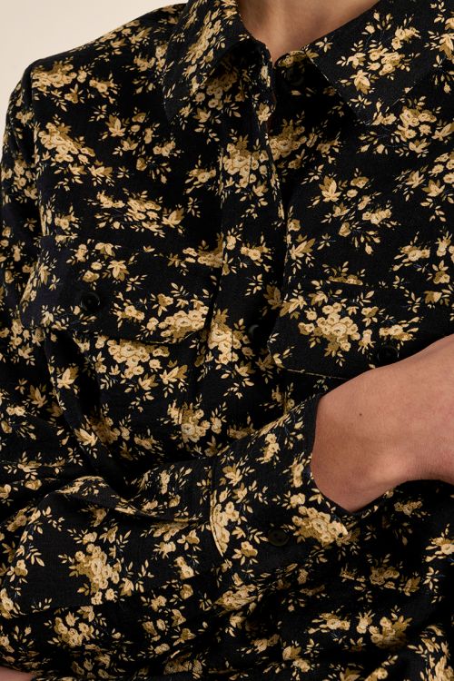 Floral crop shirt