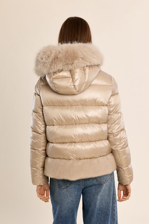 Veste à capuche matelassée