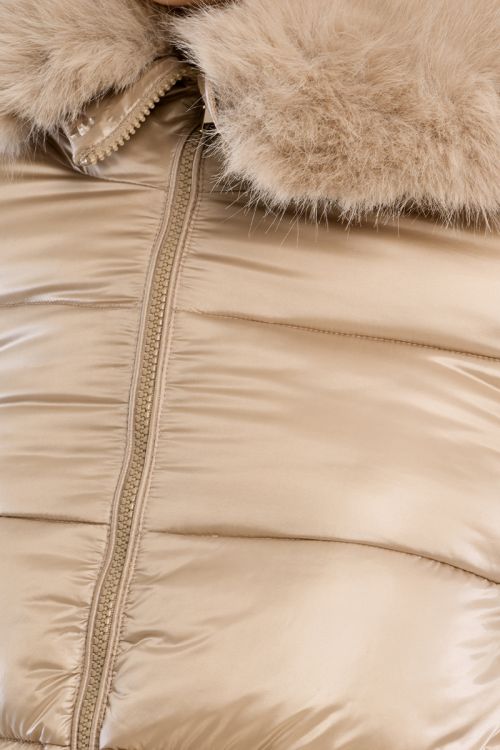 Veste à capuche matelassée