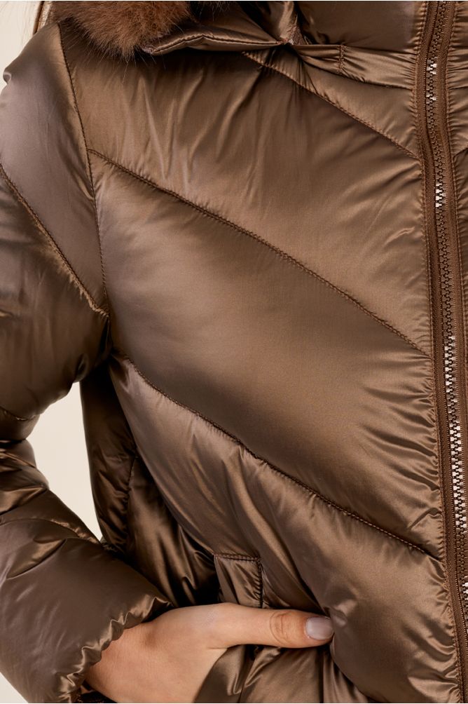 Chaqueta acolchada con capucha