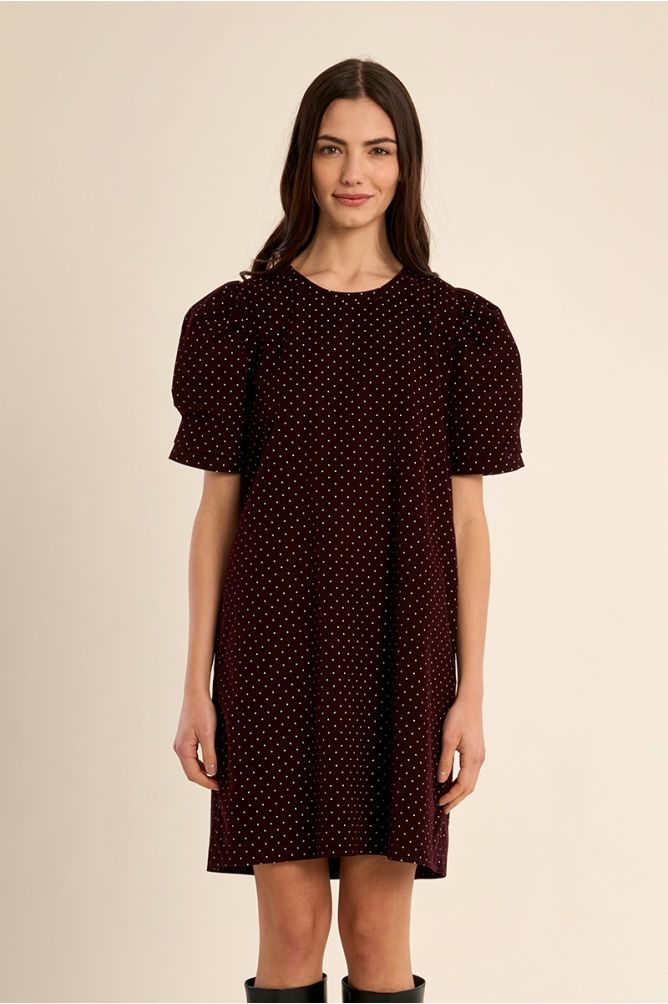 Short polka dot dress with leg of lamb sleeves