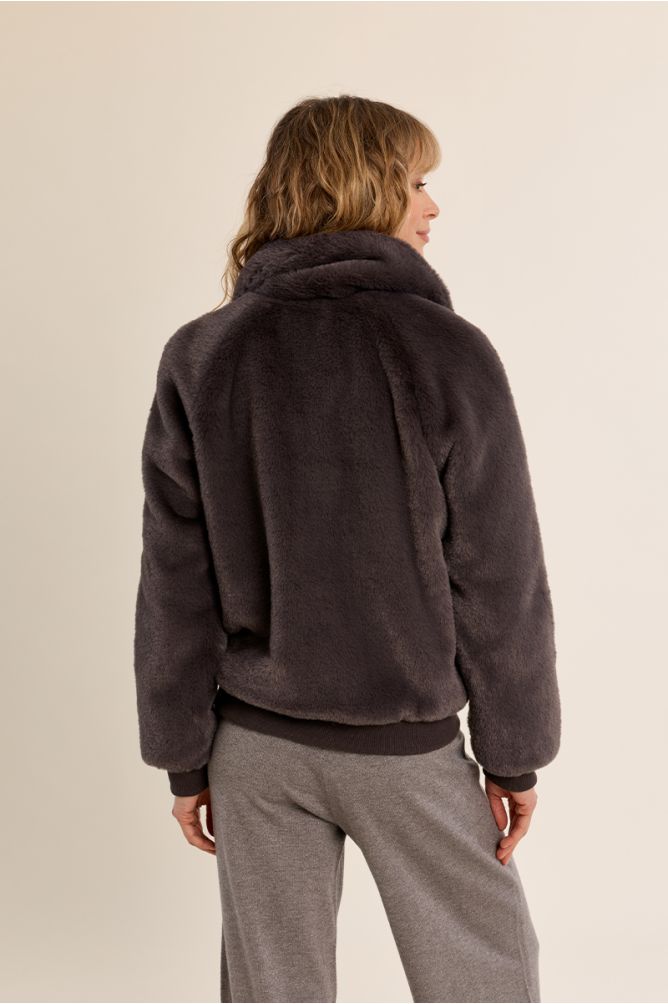 Textured jacket with zip