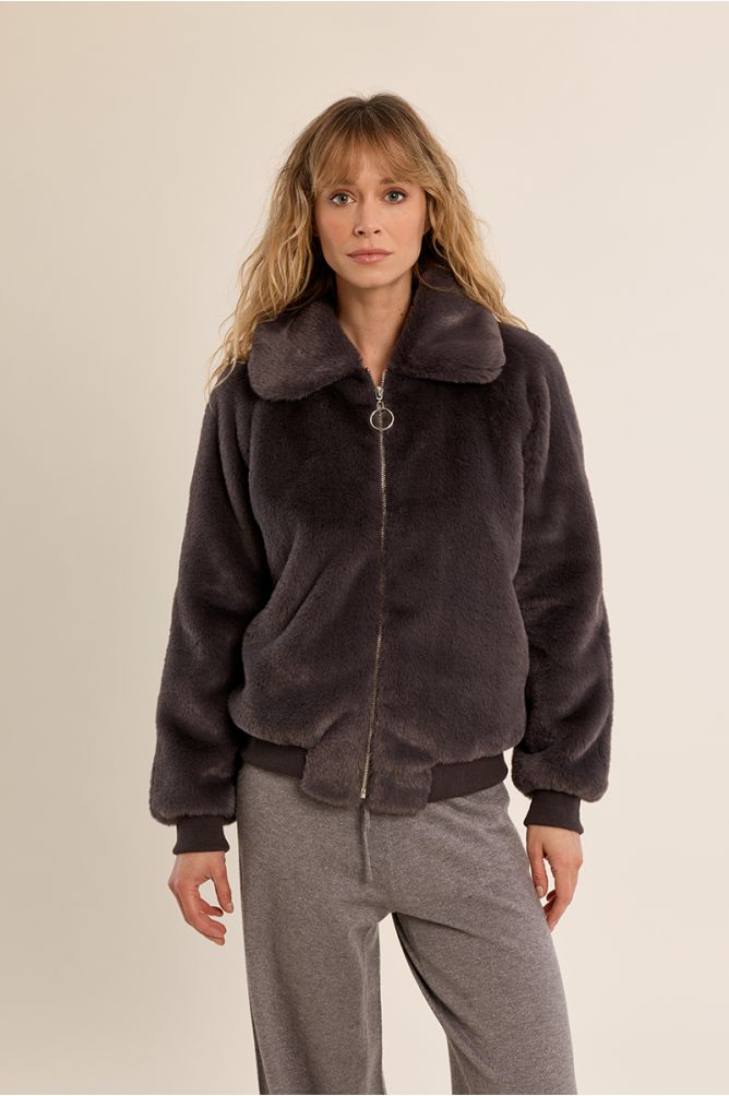 Textured jacket with zip