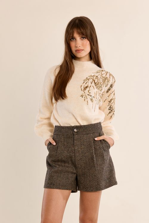 High-waisted woollen shorts