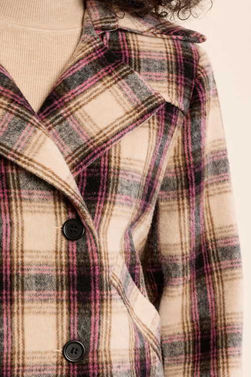 Short plaid coat