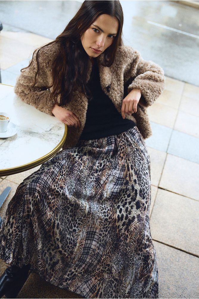 Elasticated skirt in printed voile