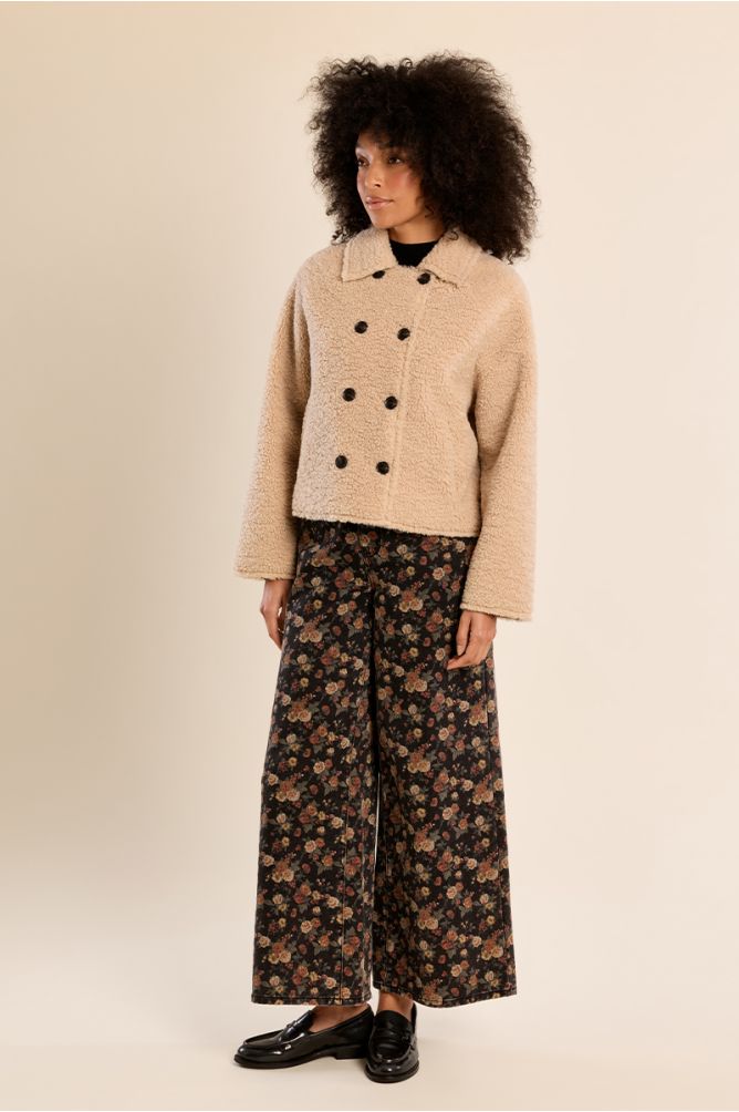 Short imitation sheepskin jacket