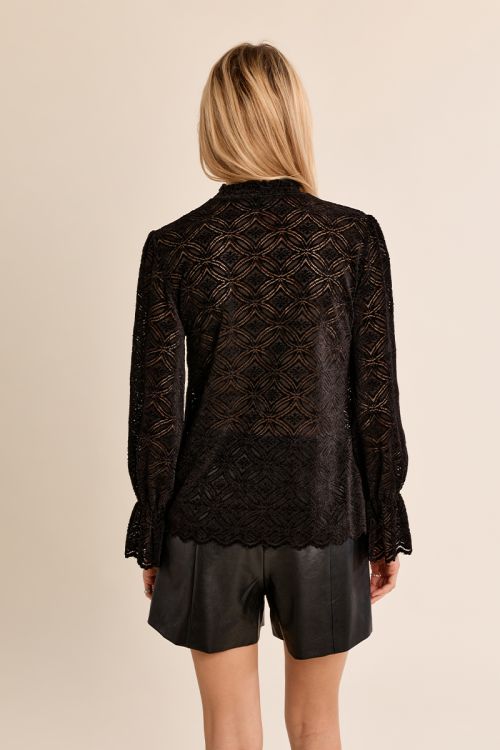 Straight blouse in semi-transparency