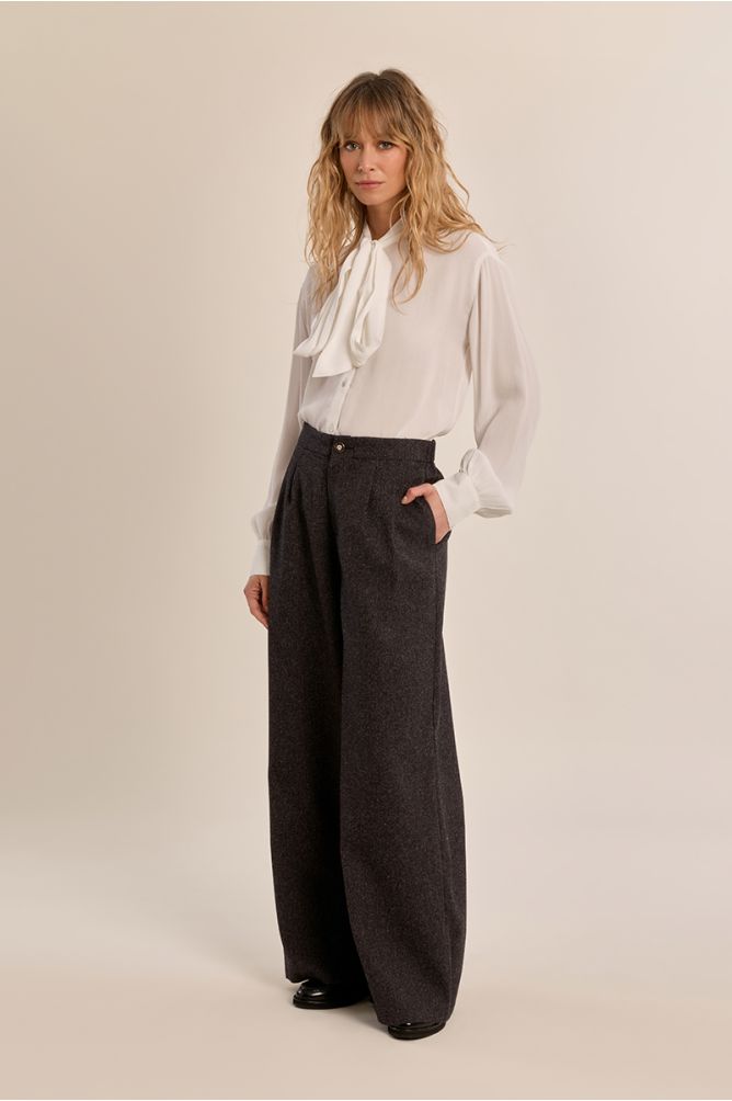 Pantalon taille haute, jambes larges