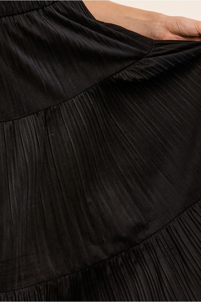 Long pleated skirt with gathers