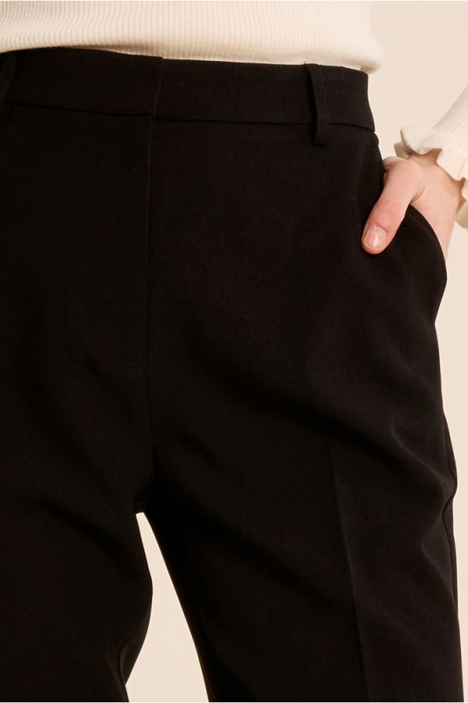 Straight tailored trousers
